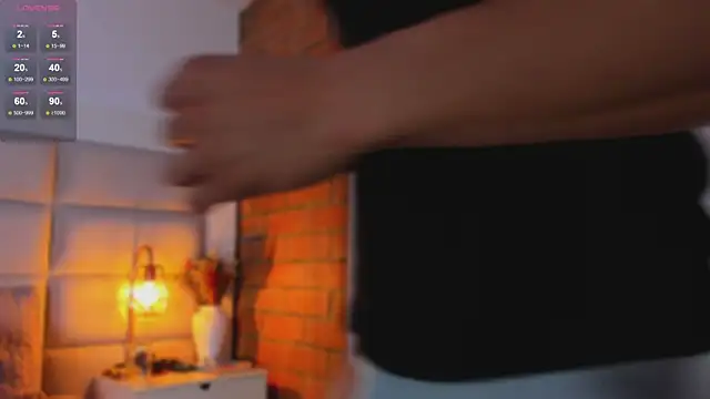 Snapshot of jhosuahunt chatting on April 2026 05:23:01 AM jhosuahunt online show from April 2026 05:23:01 AM