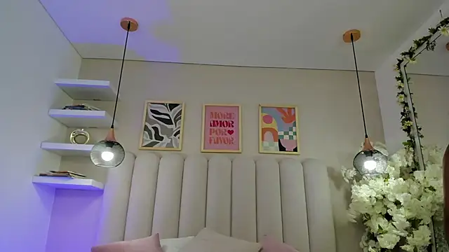 Snapshot of Mia_Bailey_ chatting on April 2026 03:07:01 AM Mia Bailey online show from April 2026 03:07:01 AM