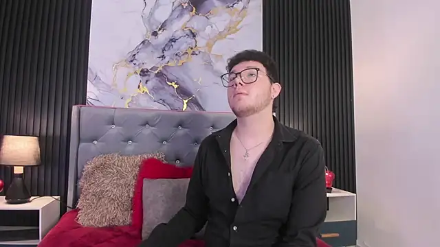 Snapshot of king_samuels chatting on February 2026 02:19:02 AM king samuels online show from February 2026 02:19:02 AM