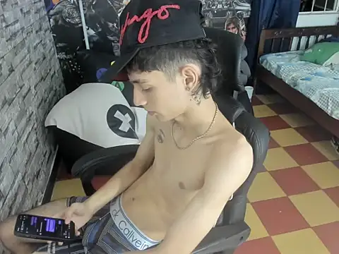 wex 077 online show from April 2026 01:36:01 AM