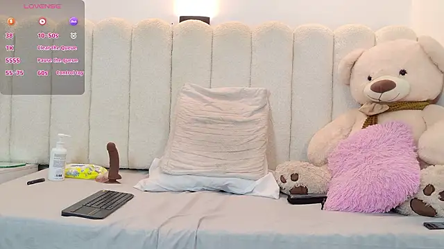 Snapshot of Ruby_cruzz chatting on March 2026 10:14:02 PM Ruby cruzz online show from March 2026 10:14:02 PM