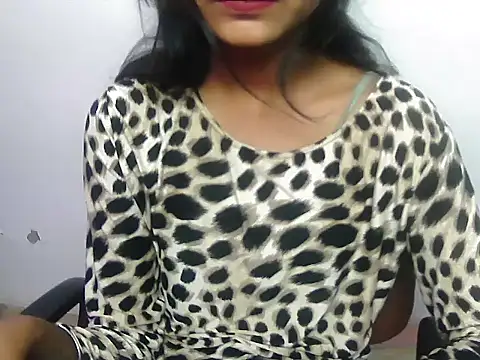 Snapshot of Hotsurbhi chatting on April 2026 08:09:02 AM Hotsurbhi online show from April 2026 08:09:02 AM