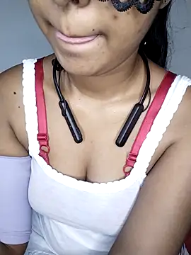 Snapshot of ASHANYA_JAYASOORIYA chatting on March 2026 06:10:01 AM ASHANYA JAYASOORIYA online show from March 2026 06:10:01 AM