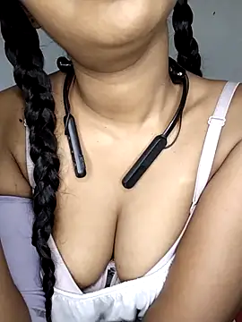 Snapshot of ASHANYA_JAYASOORIYA chatting on March 2026 04:27:02 AM ASHANYA JAYASOORIYA online show from March 2026 04:27:02 AM