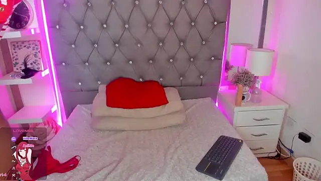 Snapshot of Valentina-Nova- chatting on March 2026 04:05:02 AM Valentina-Nova- online show from March 2026 04:05:02 AM