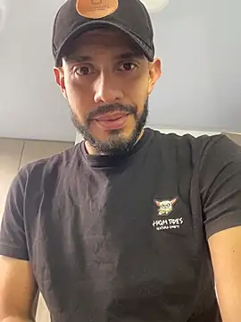 Snapshot of katasanz chatting on May 2026 01:18:01 PM katasanz online show from May 2026 01:18:01 PM