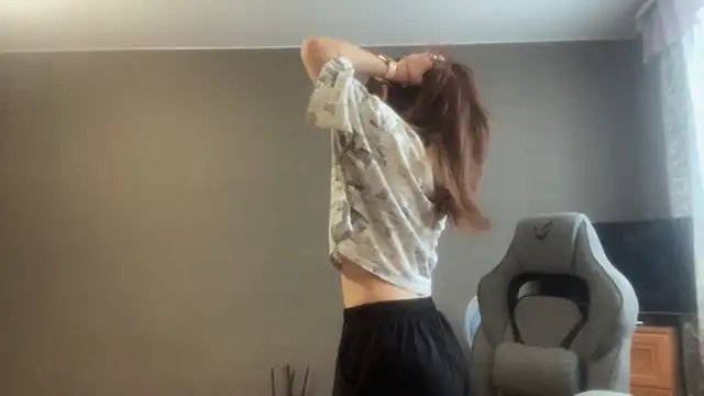 LunnaBliss online show from March 2026 12:12:02 PM