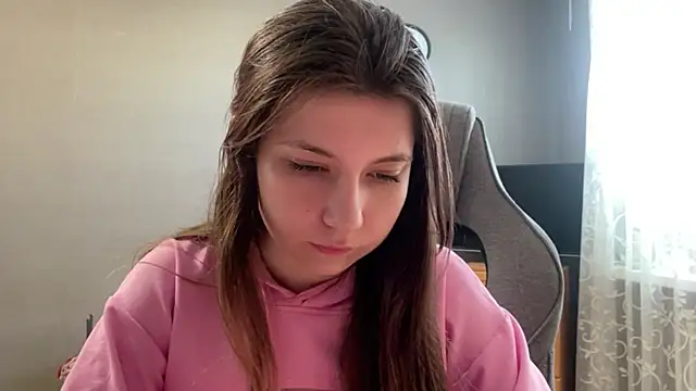 LunnaBliss online show from May 2026 02:24:02 PM