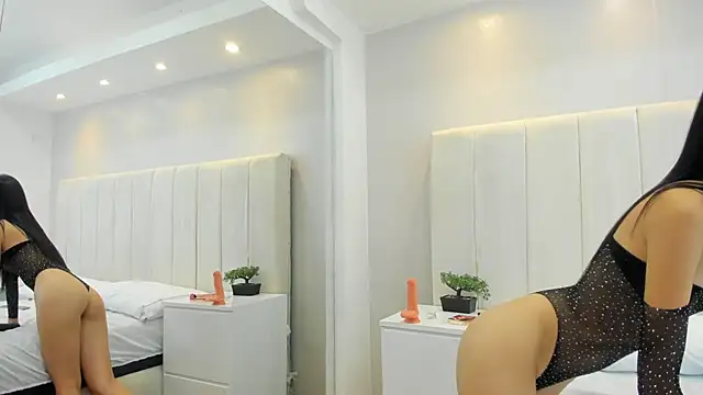 violetta cutest  online show from March 2026 12:00:02 PM