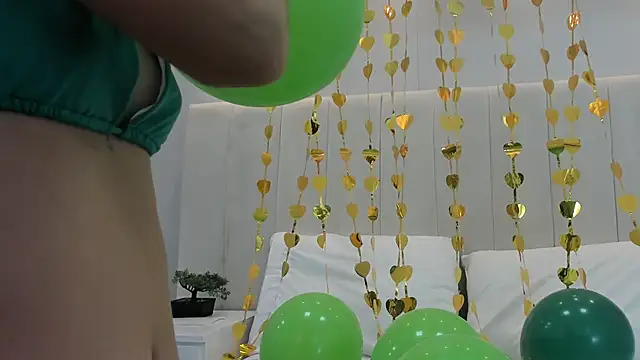 violetta cutest  online show from March 2026 11:35:01 AM