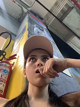 violetta cutest  online show from April 2026 11:46:01 PM