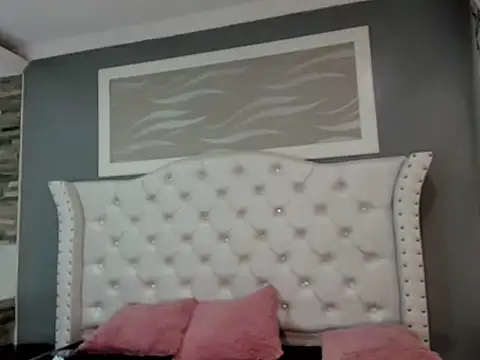 Snapshot of AliceLeet chatting on March 2026 01:33:01 PM AliceLeet online show from March 2026 01:33:01 PM