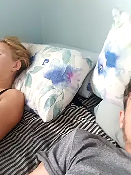 Snapshot of sneakylildevil chatting on February 2026 11:18:01 AM sneakylildevil online show from February 2026 11:18:01 AM