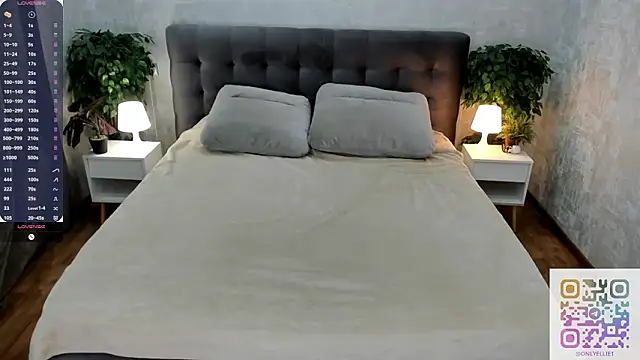  smile in glow  online show from March 2026 05:41:02 PM