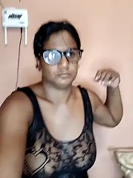 indianstrawberrylips4u online show from February 2026 05:27:01 AM