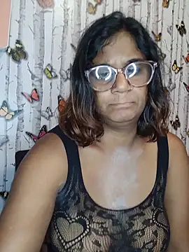 Snapshot of indianstrawberrylips4u chatting on June 2026 05:19:02 AM indianstrawberrylips4u online show from June 2026 05:19:02 AM