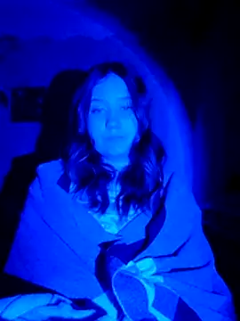 Lunesssa online show from February 2026 12:28:01 AM