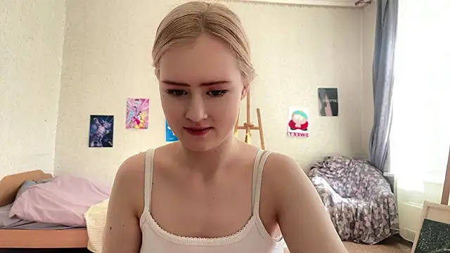 LotusHinata online show from March 2026 04:18:02 AM