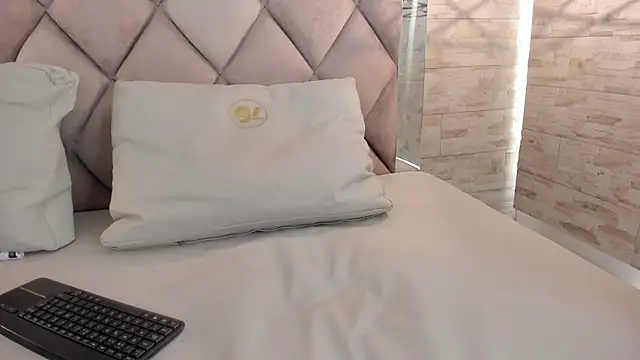 bella novoa online show from March 2026 03:11:01 AM