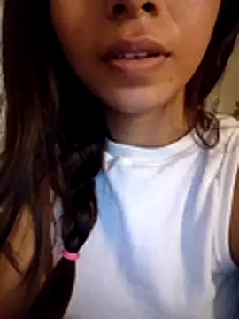Snapshot of cute_girl_29 chatting on August 2026 08:05:02 AM cute girl 29 online show from August 2026 08:05:02 AM