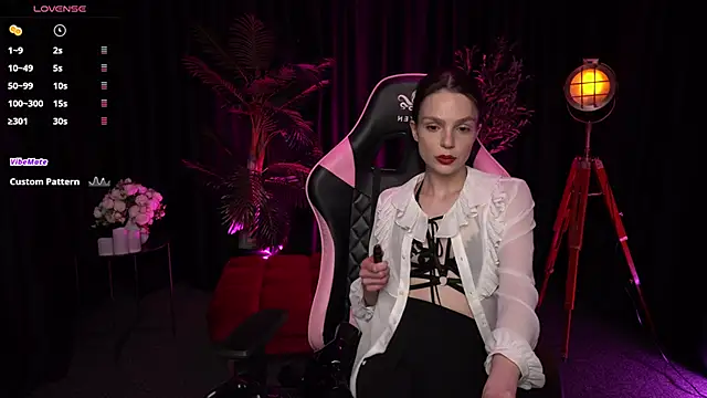 Snapshot of Wild_Alice_me chatting on March 2026 04:00:01 PM Wild Alice me online show from March 2026 04:00:01 PM