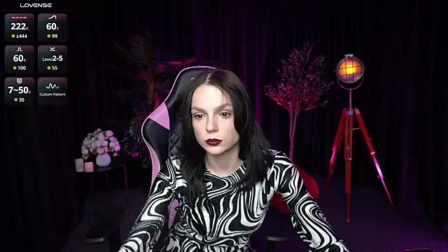 Snapshot of Wild_Alice_me chatting on March 2026 03:02:01 PM Wild Alice me online show from March 2026 03:02:01 PM