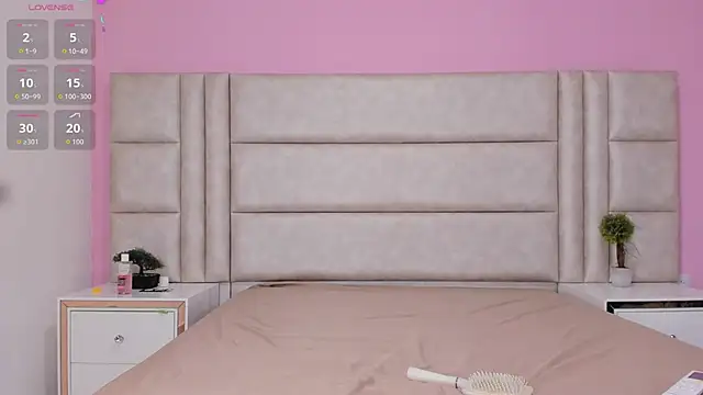 Snapshot of Liia_Collins chatting on June 2026 05:17:02 PM Liia Collins online show from June 2026 05:17:02 PM