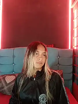 Snapshot of Arabella_Fraser18 chatting on July 2026 11:38:02 AM Arabella Fraser18 online show from July 2026 11:38:02 AM