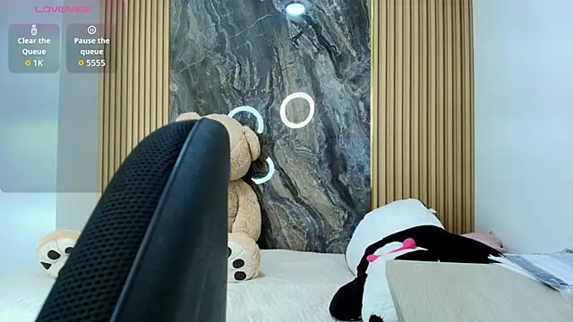 scarlett lumi online show from February 2026 10:22:02 AM