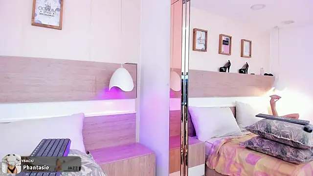 Snapshot of Angel_ee chatting on February 2026 05:24:01 PM Angel ee online show from February 2026 05:24:01 PM