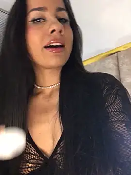 RebecaPalmer online show from May 2026 06:11:02 AM