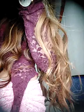 Snapshot of isaa- chatting on March 2026 06:44:01 PM isaa- online show from March 2026 06:44:01 PM