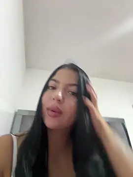 Snapshot of sophievaleryn12 chatting on February 2026 07:03:02 PM sophievaleryn12 online show from February 2026 07:03:02 PM