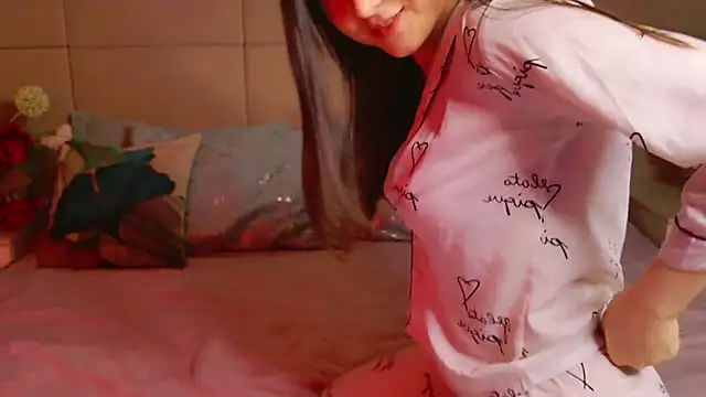 Snapshot of Tiny_BunnyX chatting on March 2026 05:56:02 AM Tiny BunnyX online show from March 2026 05:56:02 AM