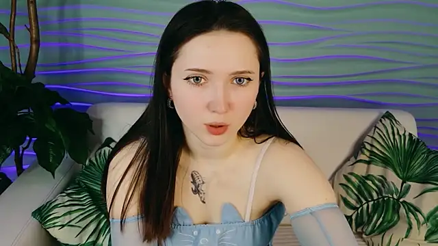 Snapshot of Tiny_BunnyX chatting on March 2026 06:47:02 AM Tiny BunnyX online show from March 2026 06:47:02 AM