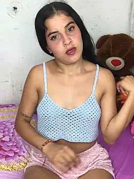 MiaLaus online show from February 2026 06:15:02 PM