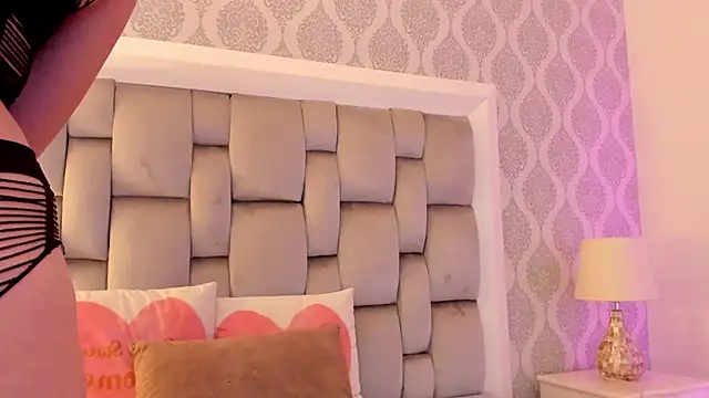 Snapshot of vero_domplay chatting on April 2026 03:18:01 AM vero domplay online show from April 2026 03:18:01 AM