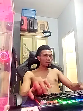 Snapshot of UcEng_Lab chatting on March 2026 05:29:01 PM UcEng Lab online show from March 2026 05:29:01 PM