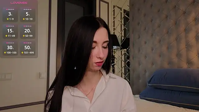 Snapshot of MiguelinaRasmuson chatting on May 2026 11:04:02 AM MiguelinaRasmuson online show from May 2026 11:04:02 AM