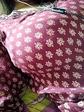 Snapshot of Poonam_001 chatting on February 2026 11:06:02 AM Poonam 001 online show from February 2026 11:06:02 AM