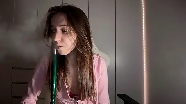 monnymoonn online show from February 2026 02:03:02 PM