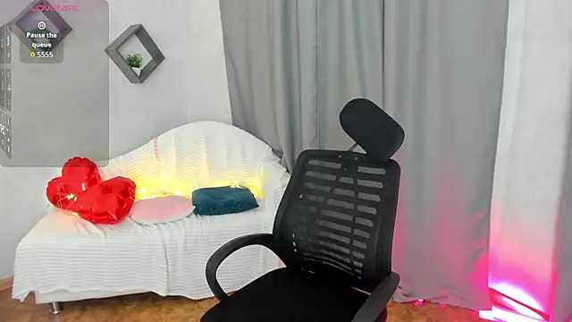 Snapshot of tina_xx_tina chatting on March 2026 02:37:01 AM tina xx tina online show from March 2026 02:37:01 AM