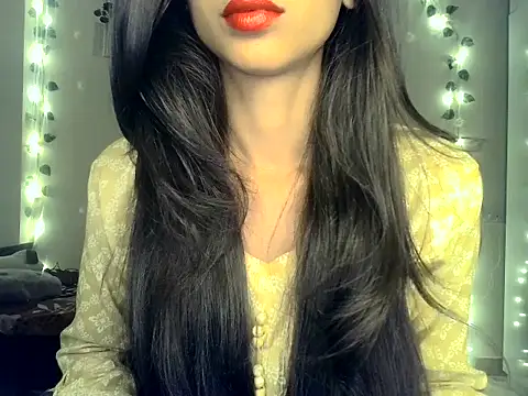 Snapshot of SIKSHA_SINGH chatting on April 2026 04:37:01 PM SIKSHA SINGH online show from April 2026 04:37:01 PM