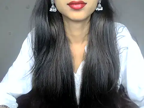 SIKSHA SINGH online show from May 2026 07:41:01 PM
