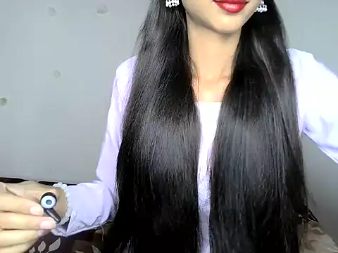 SIKSHA SINGH online show from May 2026 06:58:01 PM