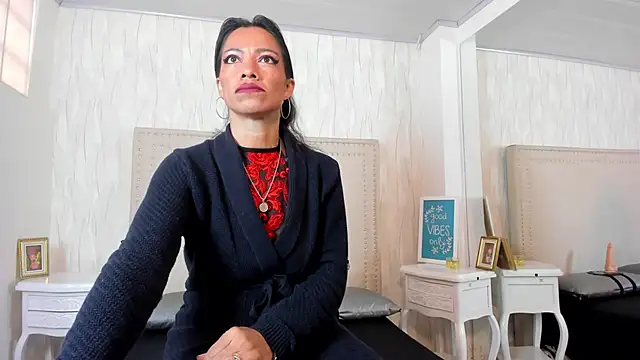 FernandaAvilax online show from April 2026 07:23:01 PM