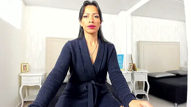 FernandaAvilax online show from May 2026 07:33:02 PM