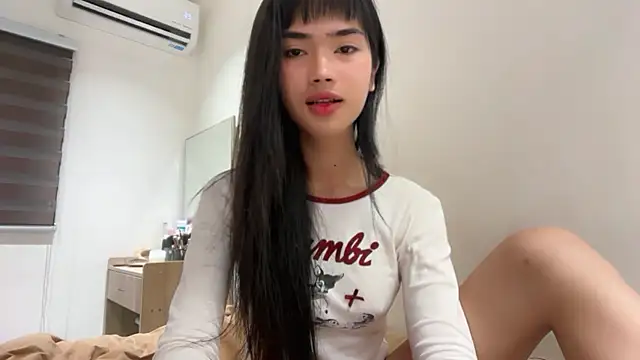 Snapshot of Claire_Bearxx chatting on July 2026 11:06:02 AM Claire Bearxx online show from July 2026 11:06:02 AM