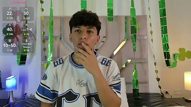 Angel Lux online show from March 2026 06:59:01 PM