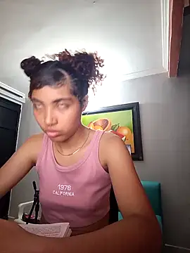 MeMore 44 online show from February 2026 04:44:02 AM